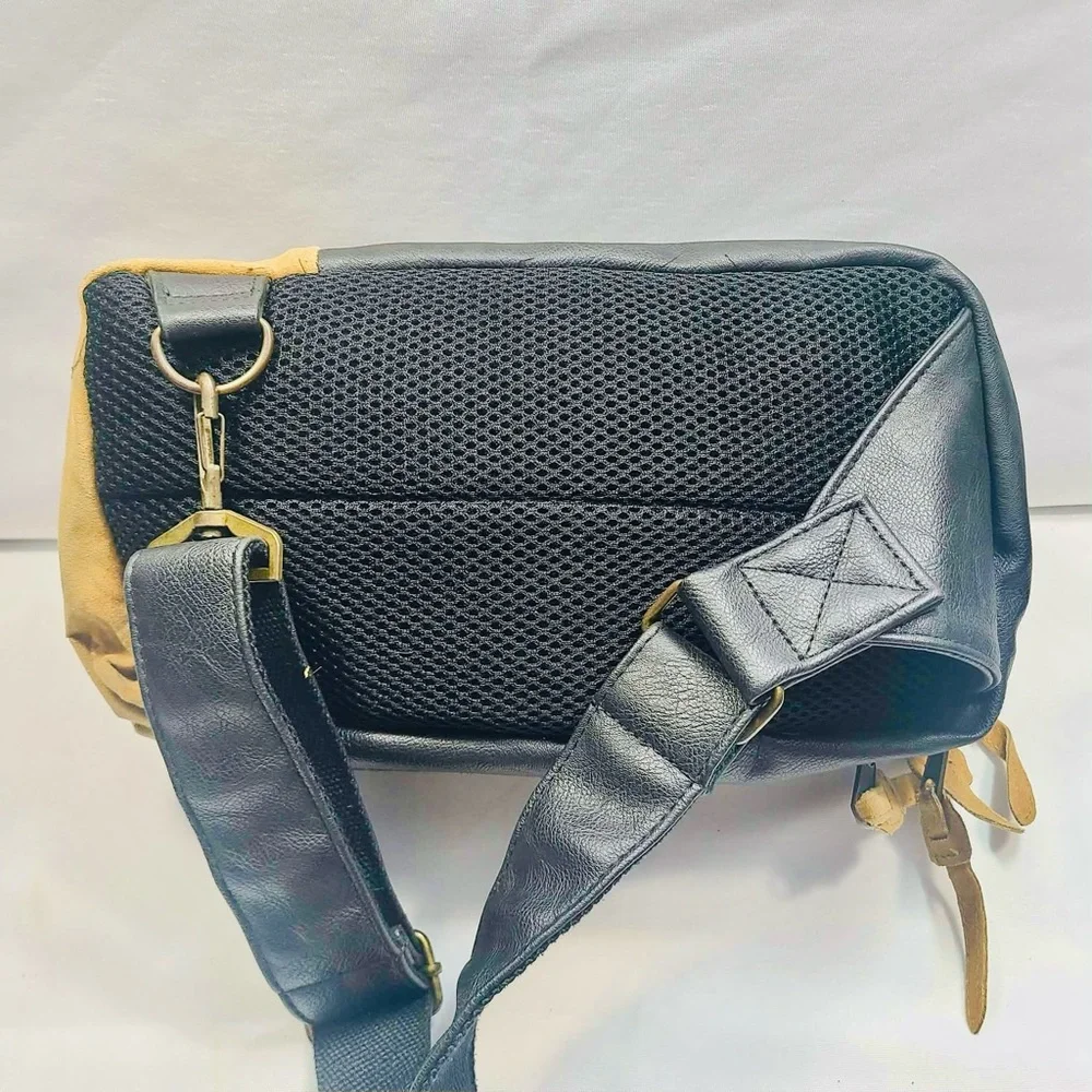 Elegant Black and Tan Men's Messenger Bag